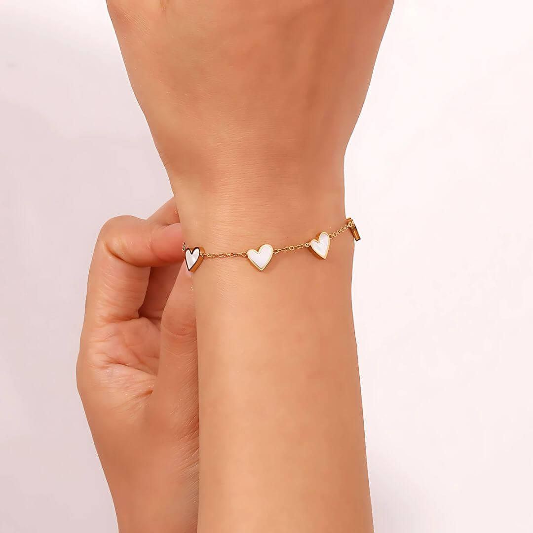 Carwen Heart Pendant Bracelet