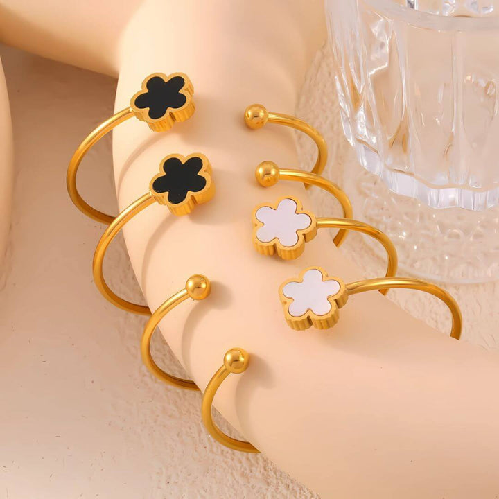 Cia Five Leaf Clover Adjustable Solid Bangle