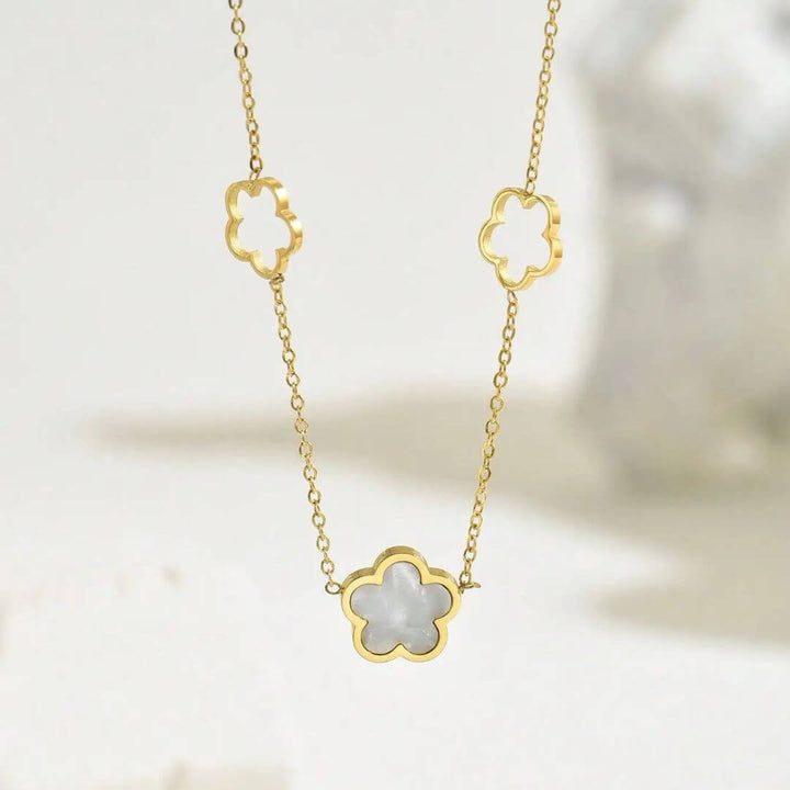 Five Clover Pendant Necklace